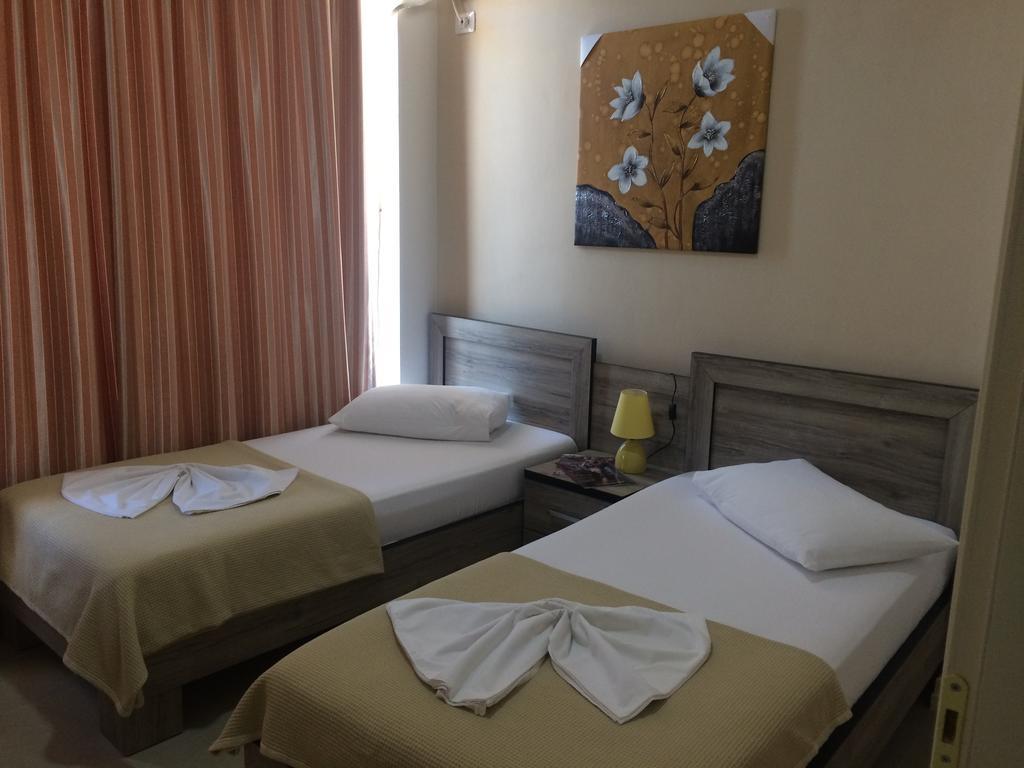 Berti Apartments ساراندا المظهر الخارجي الصورة