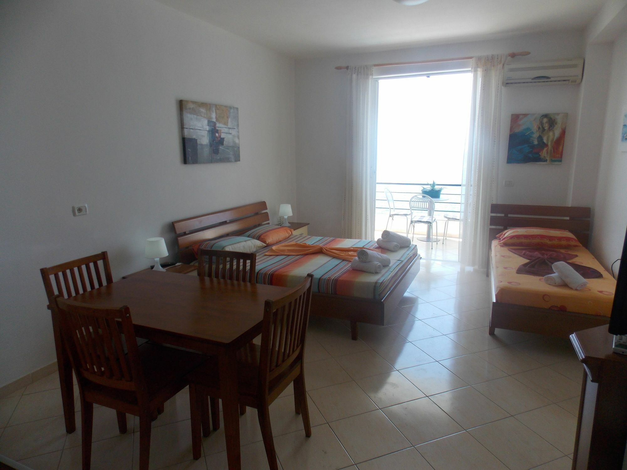 Berti Apartments ساراندا المظهر الخارجي الصورة